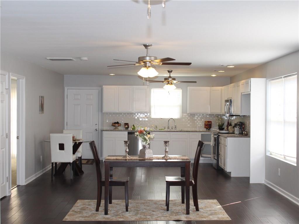 910 Hill Street - Photo 1