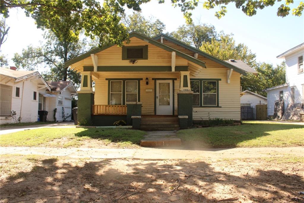 1816 Park Place - Photo 1