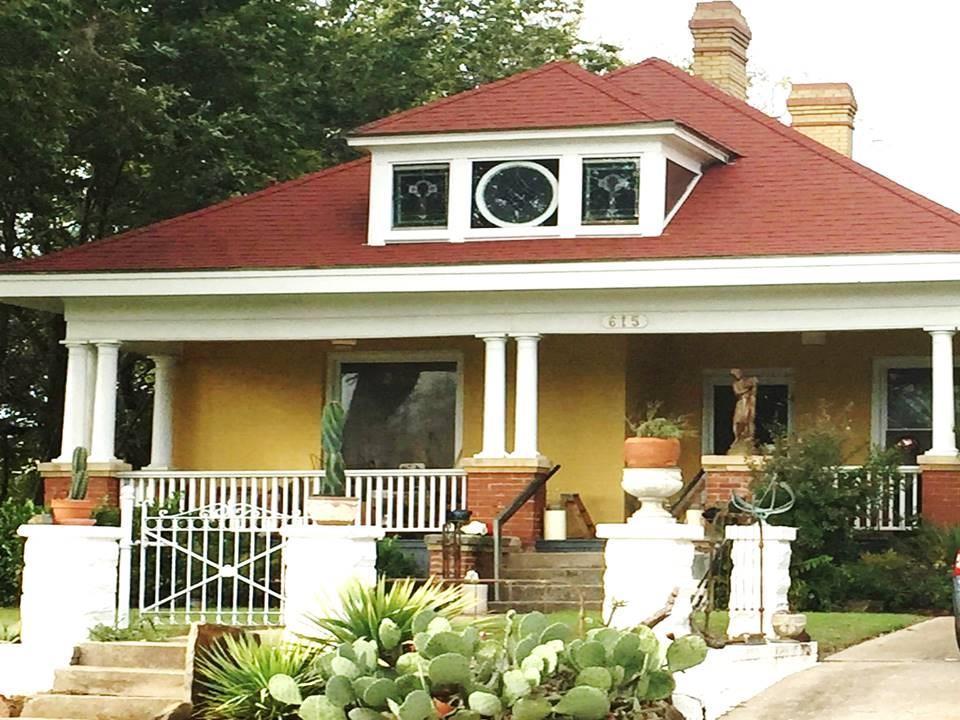 615 5th Street - Photo 1