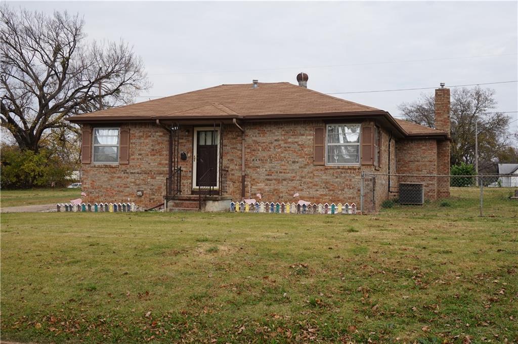 421 Kimberly - Photo 1