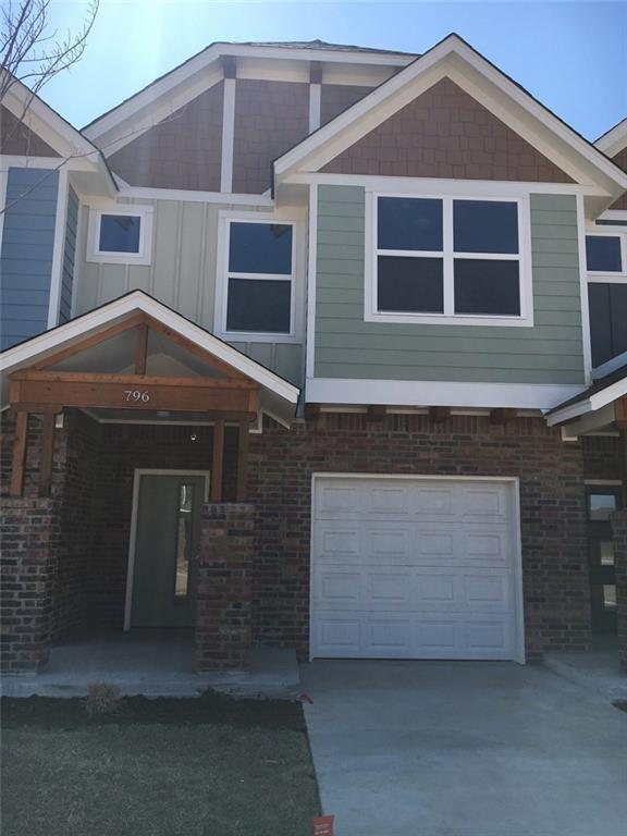 786 14th Street - Photo 1