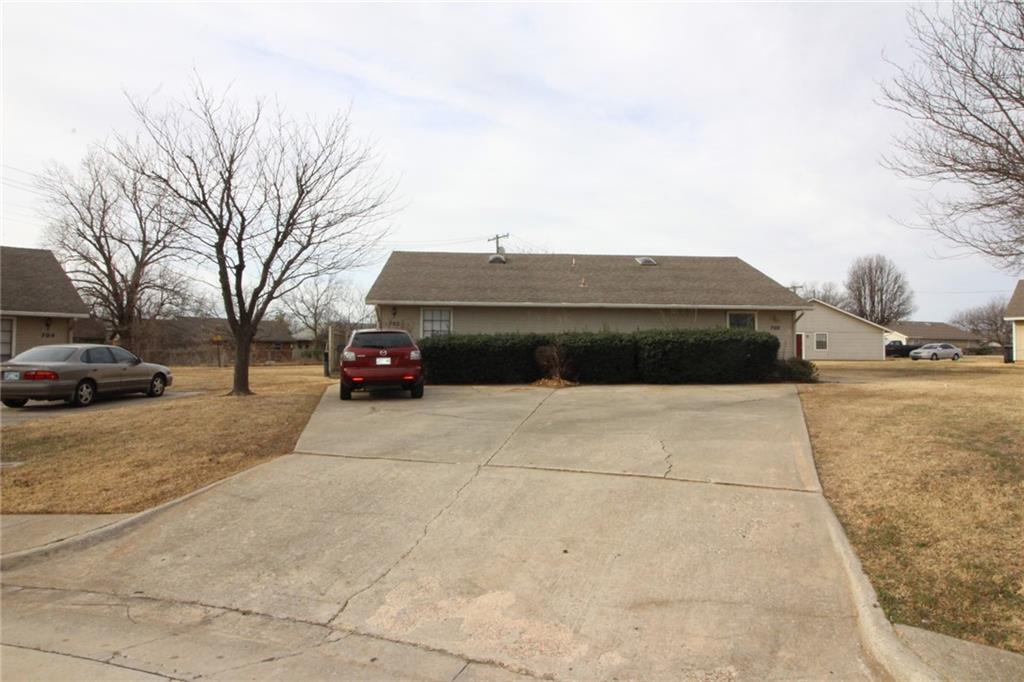 700 11th Street - Photo 1