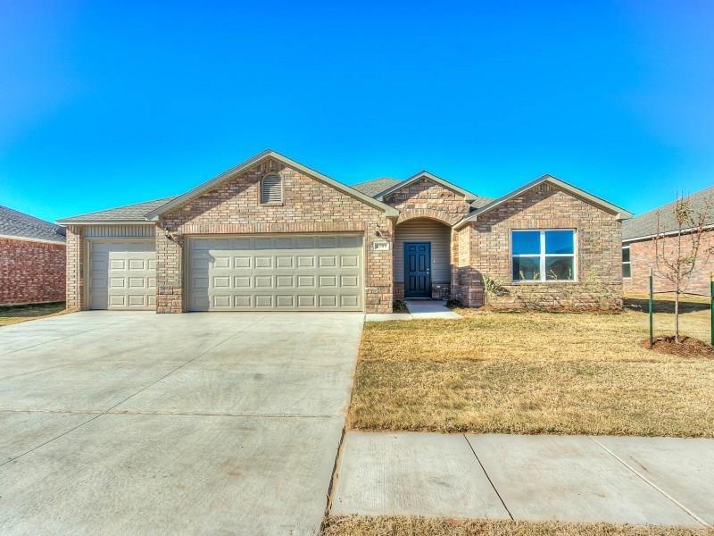 4729 Fieldstone Drive - Photo 1