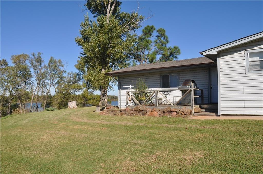 1410 Crane - Photo 1