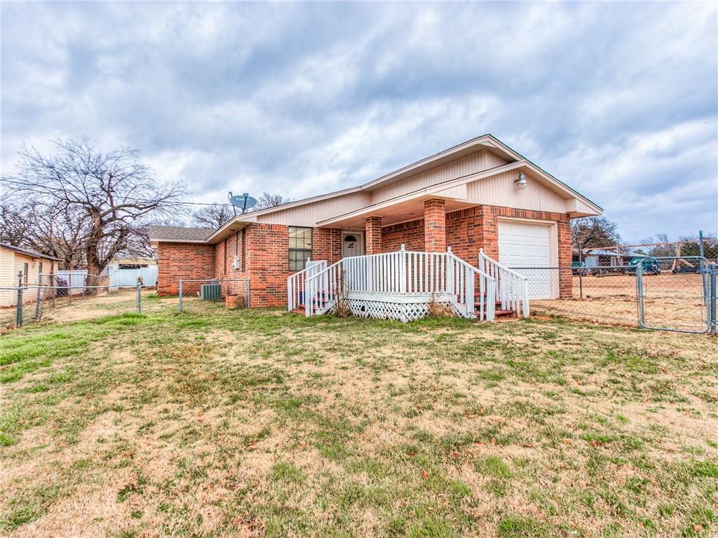 2605 1/2 Se 38th - Photo 1