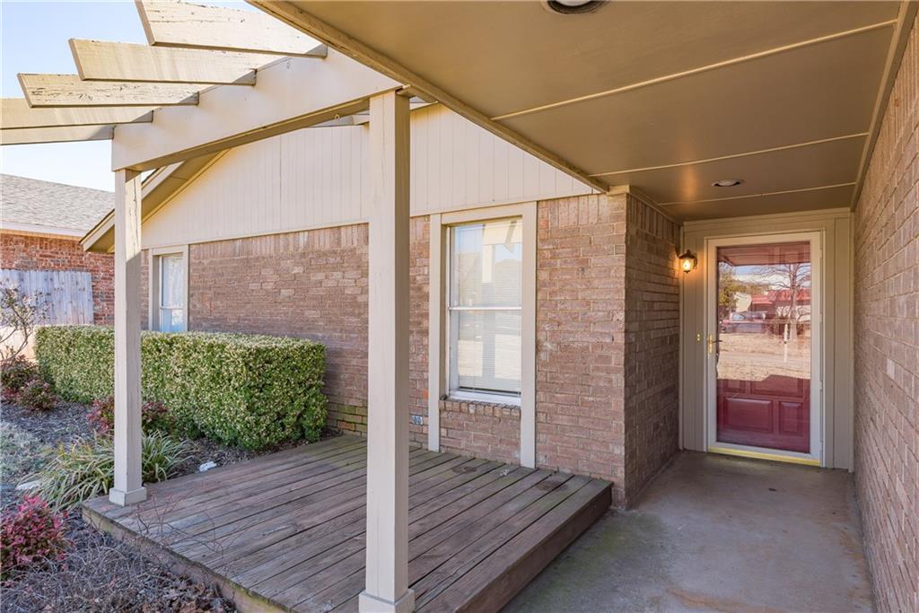 516 Elmcrest Drive - Photo 1