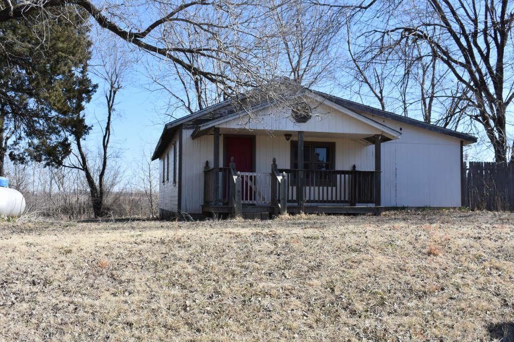 304 Hwy 48 - Photo 1