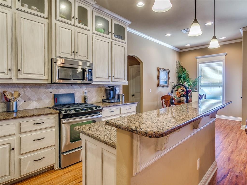 1300 Skyler Way - Photo 1