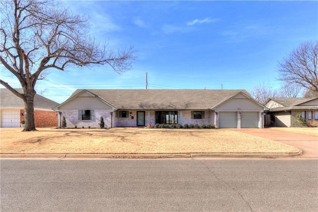 8901 Lakehurst Drive - Photo 1