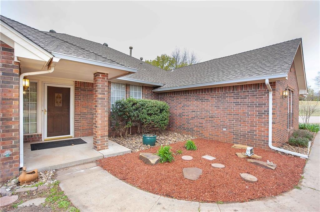 1015 Mockingbird Road - Photo 1