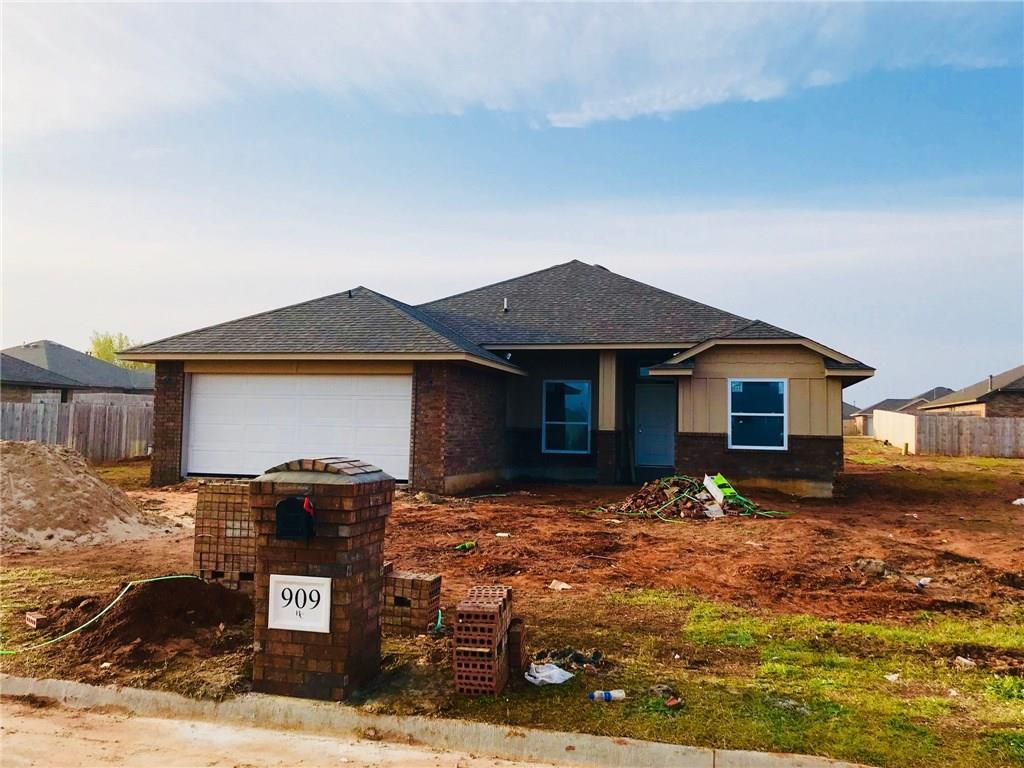 909 Brookhollow - Photo 1