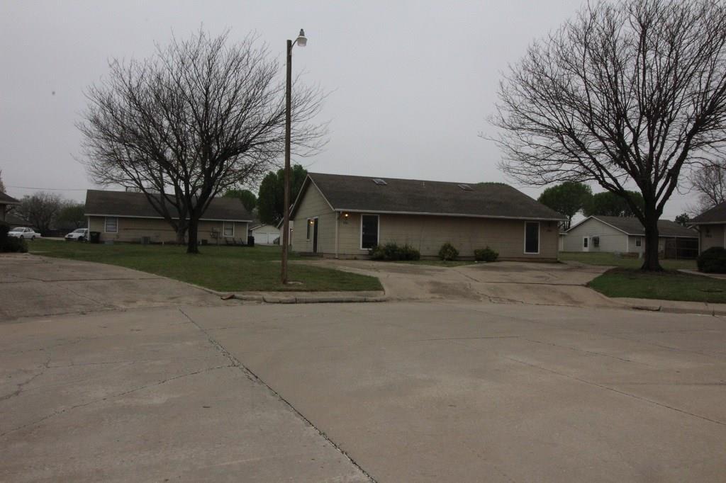 703 11th Street - Photo 1