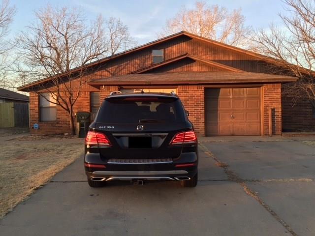 223 Windsor - Photo 1
