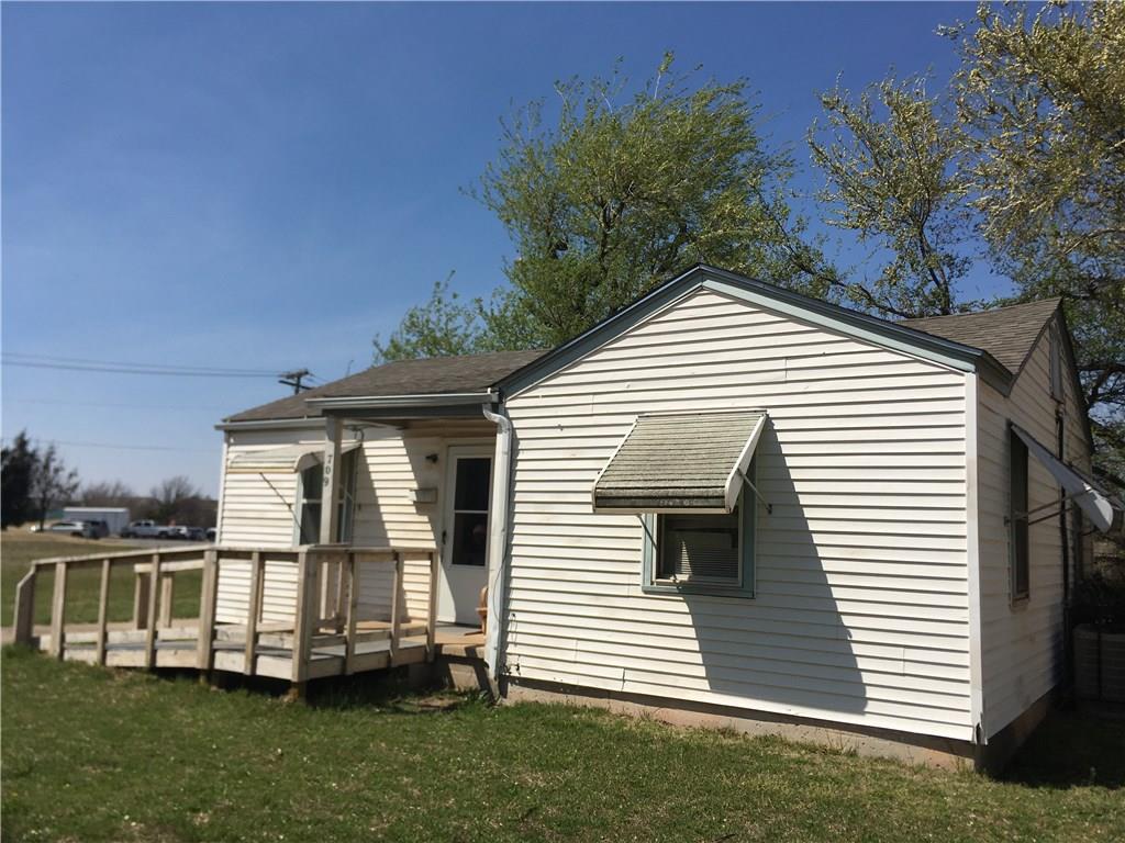709 25th Street - Photo 1