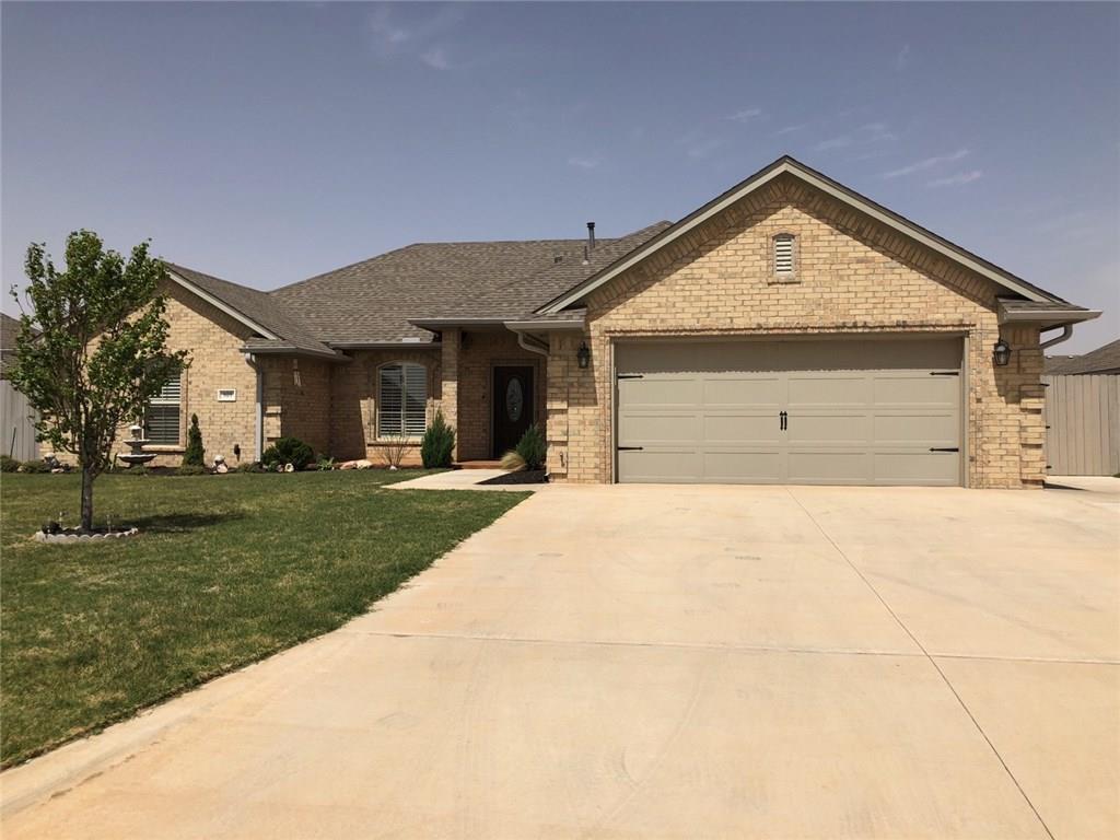 909 Stephanie Lane - Photo 1