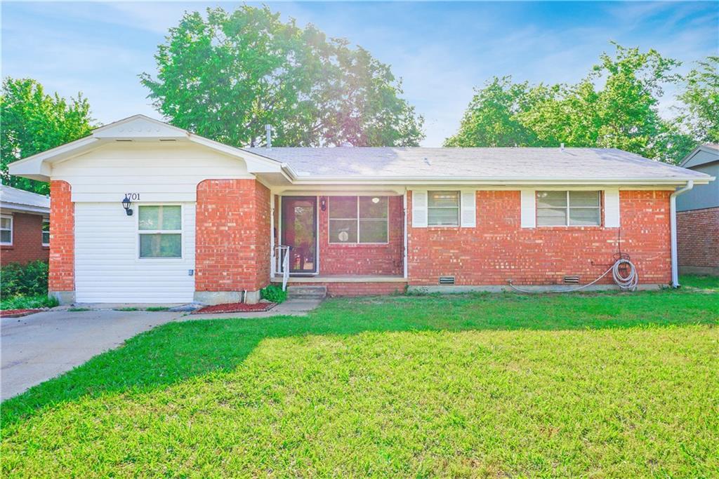 1701 Parkview Terrace - Photo 1