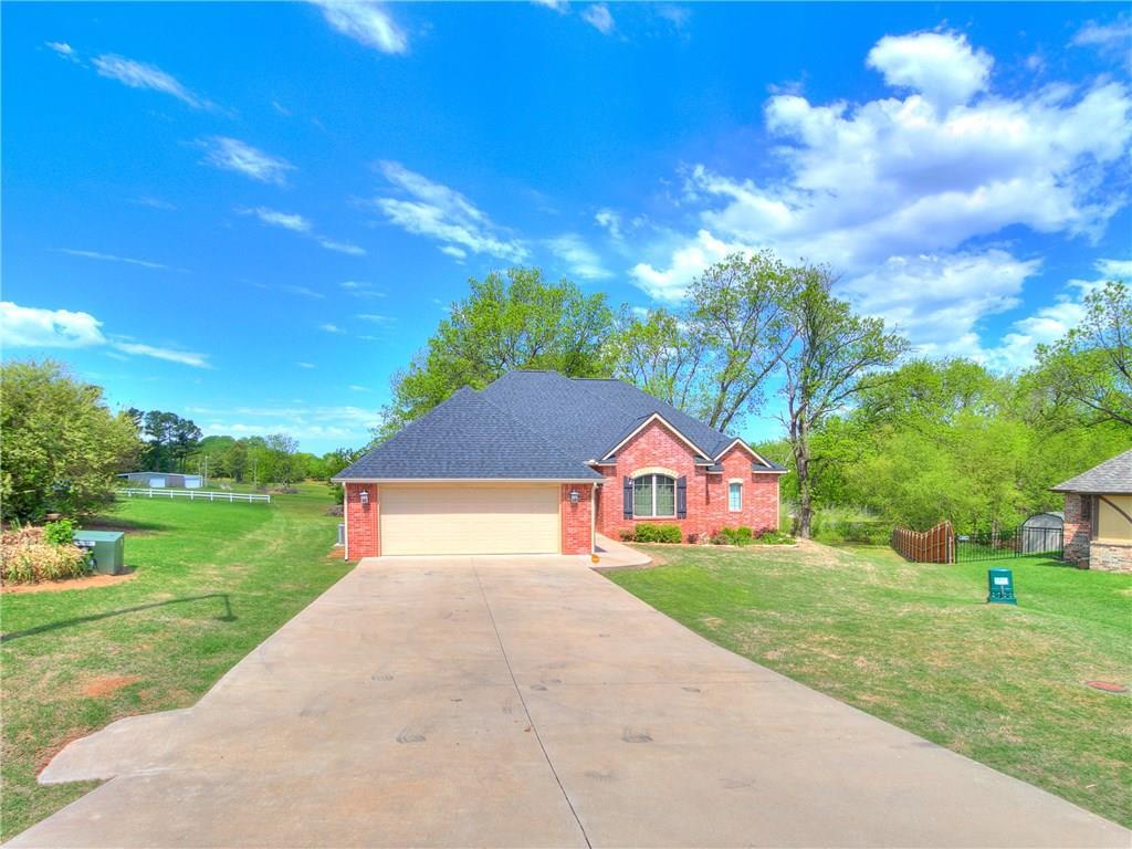 3903 Stonebrook Dr - Photo 1