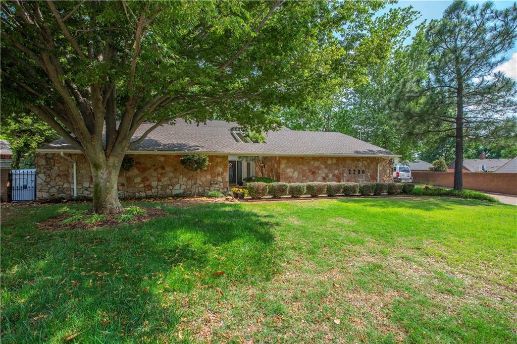 2200 Alderham - Photo 1