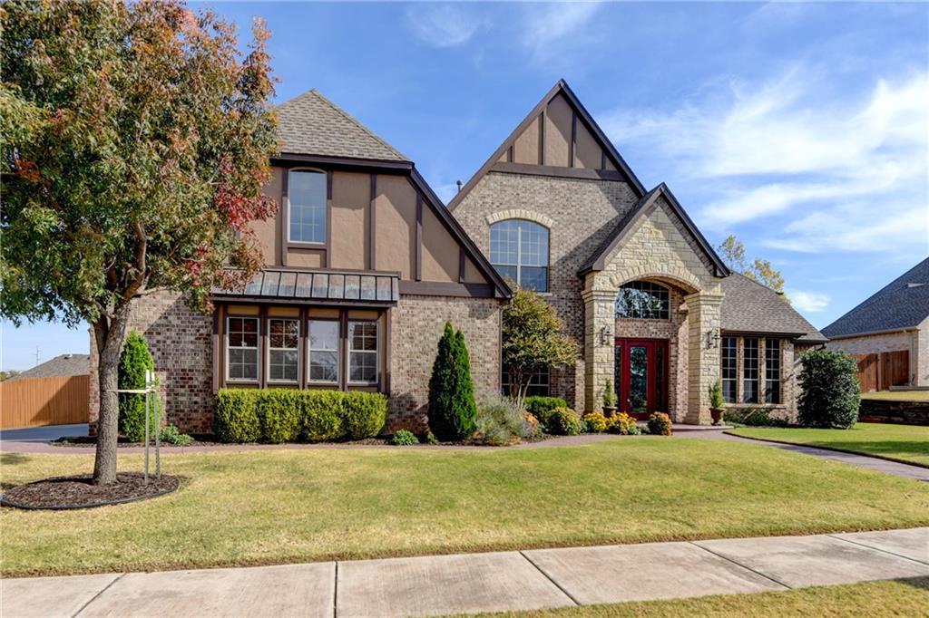 2708 Warwick Place - Photo 1