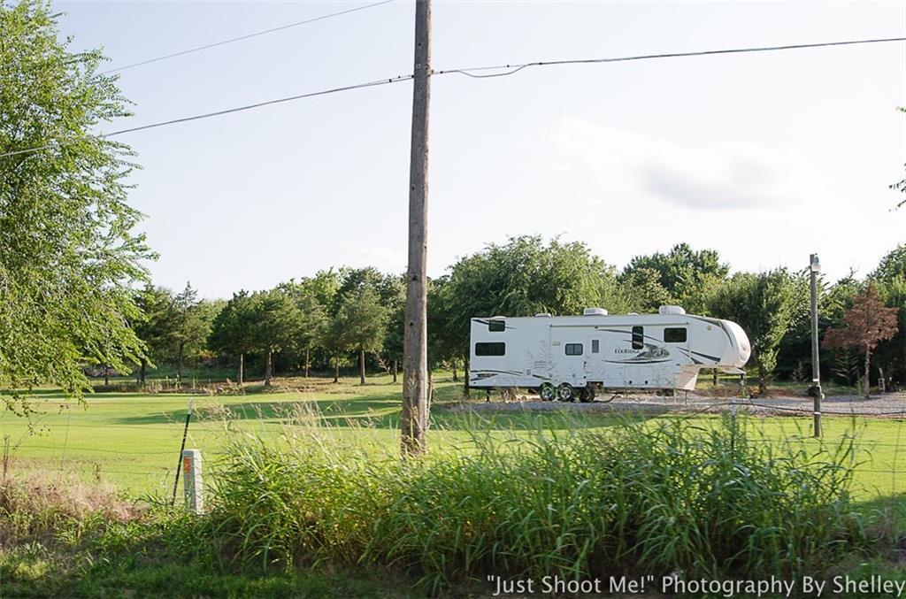 921 Rush - Photo 1