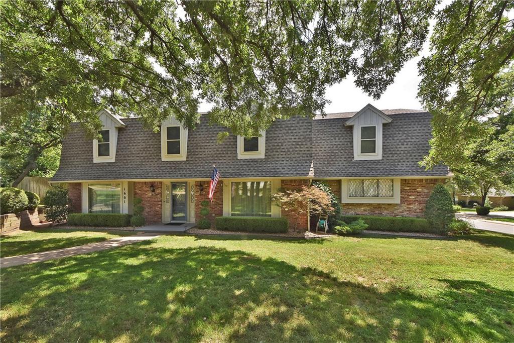 1601 Mistletoe Lane - Photo 1