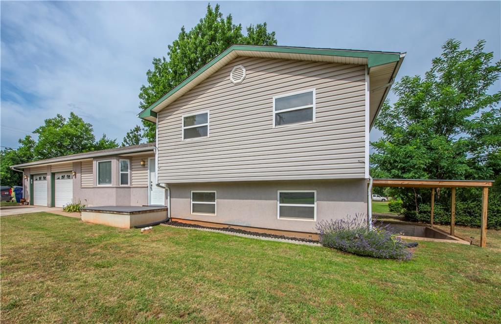 1721 Perkins Avenue - Photo 1