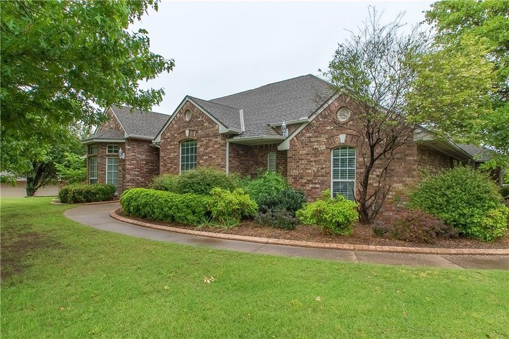 7000 Oakwood Creek Road - Photo 1