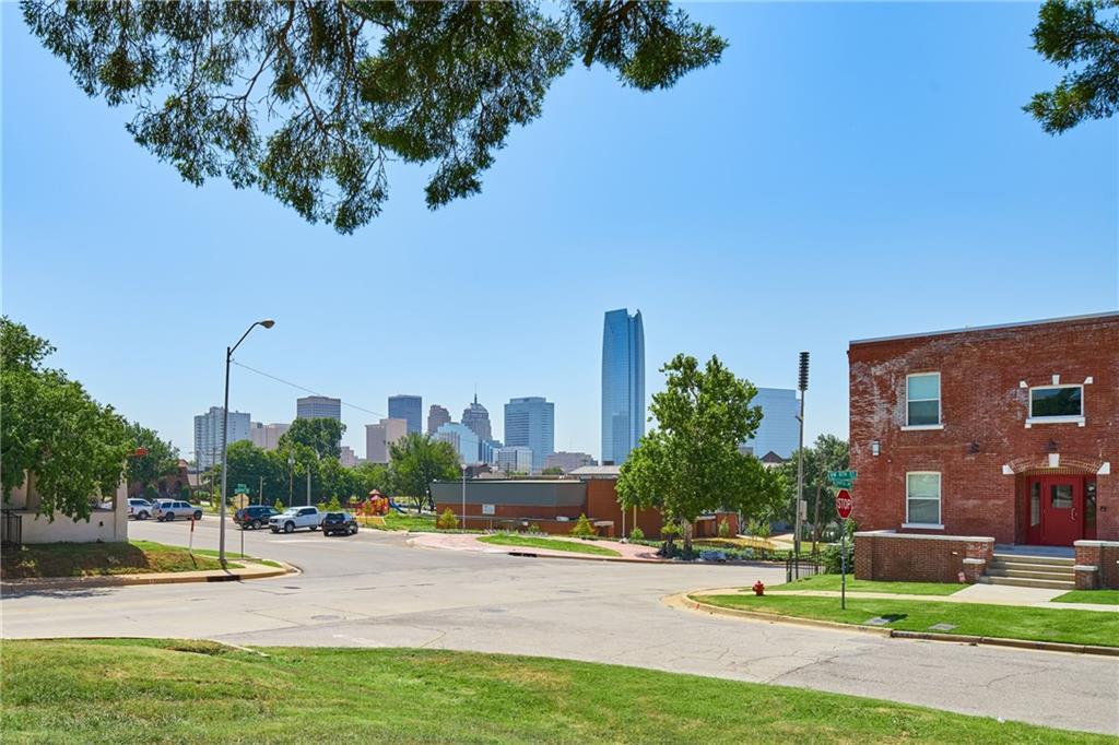 805 8th Street - Photo 1