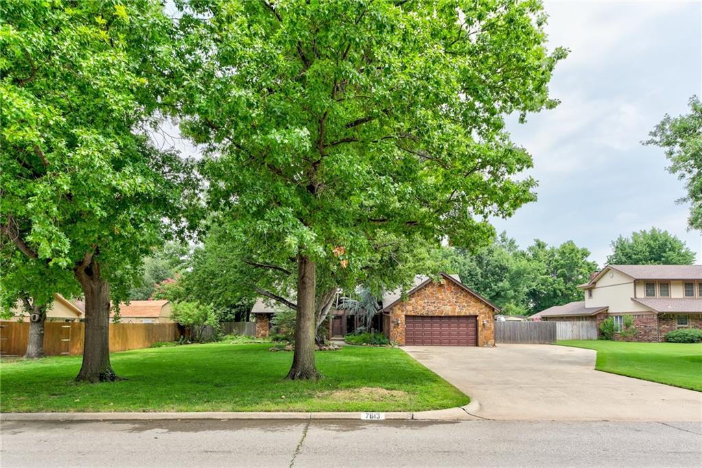 7613 39th Street - Photo 1
