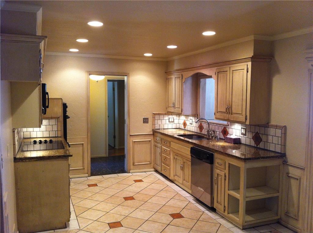 2916 Pine Ridge - Photo 1