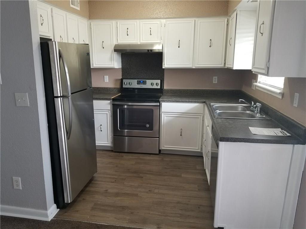 2164 Brooks Street - Photo 1