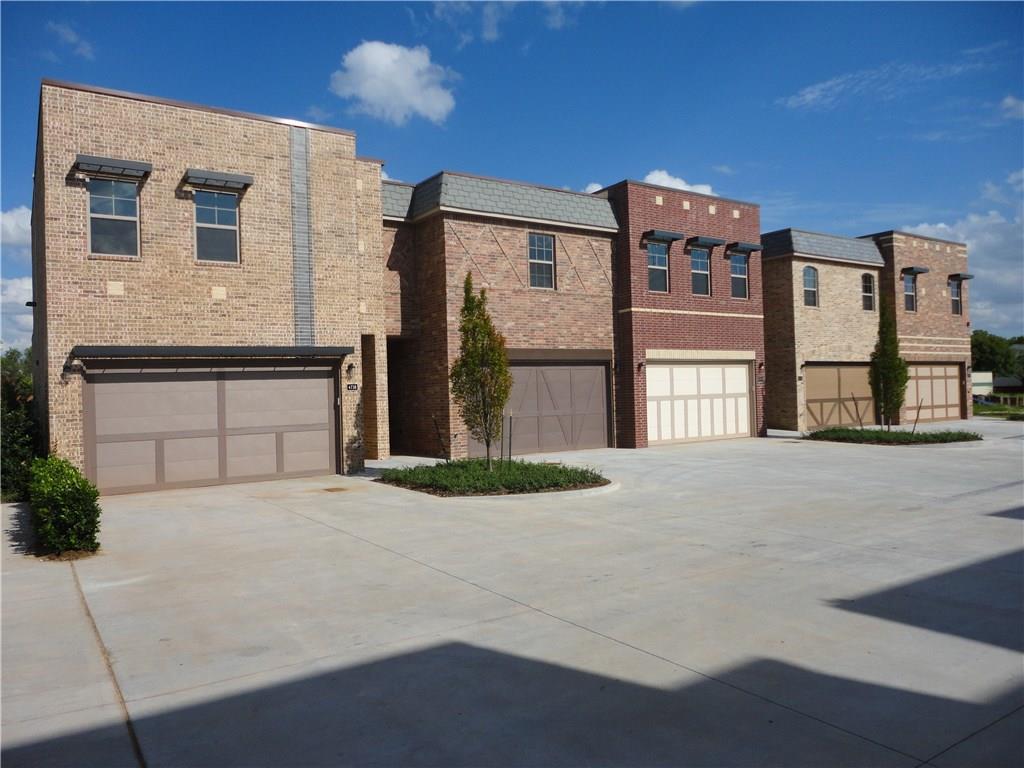 4700 Main - Photo 1