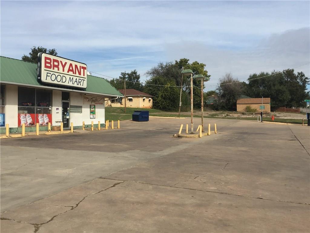 1715 Bryant Ave - Photo 1