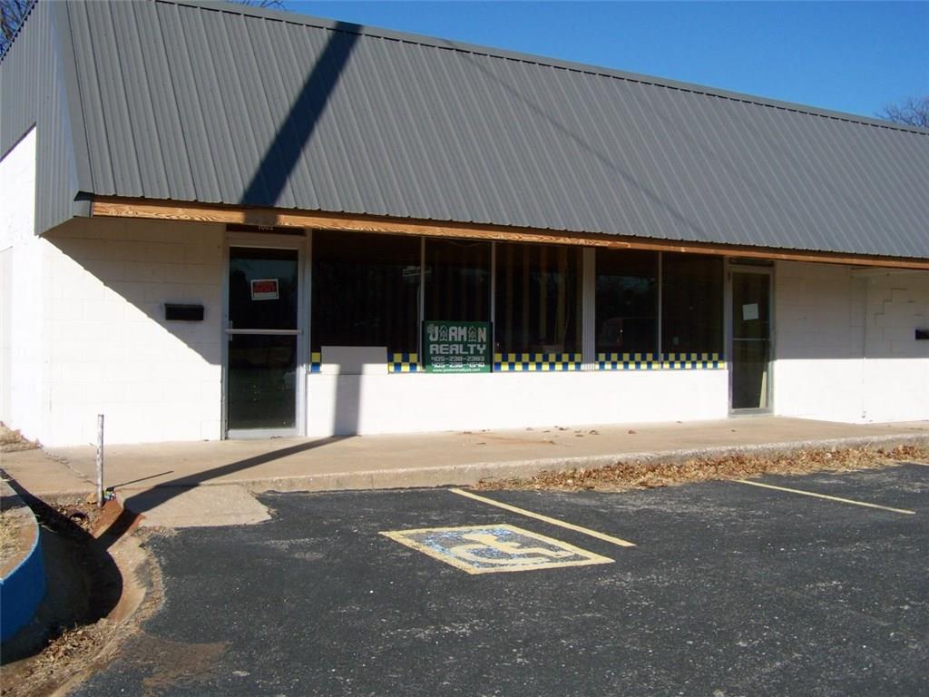 1002 Robert S. Kerr - Photo 1