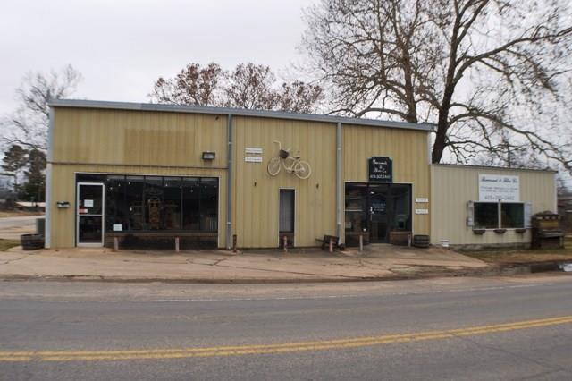 601 Broadway Avenue - Photo 1