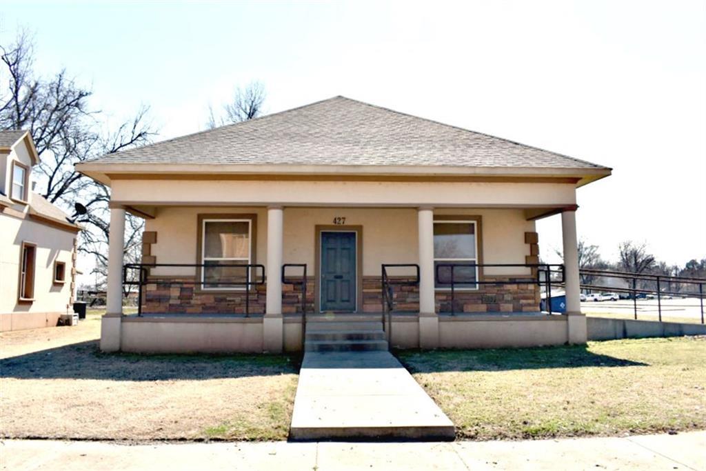 427 Iowa Avenue - Photo 1