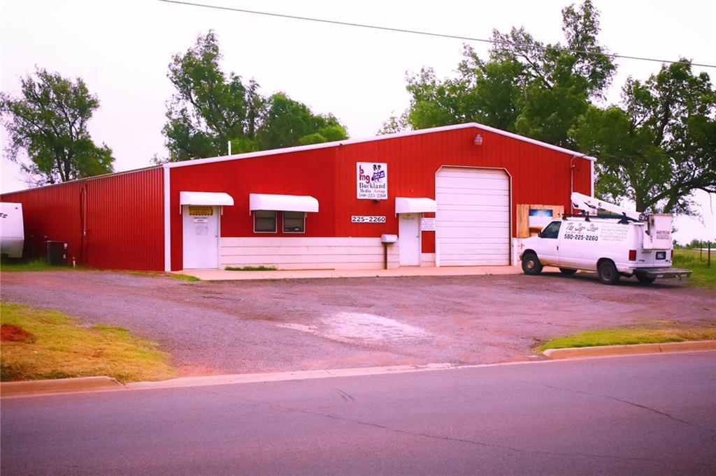 806 Randall Avenue - Photo 1