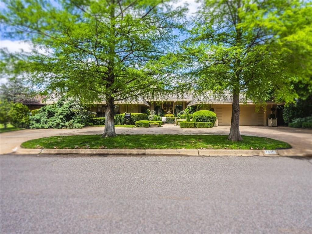 2901 Elmhurst Avenue - Photo 1