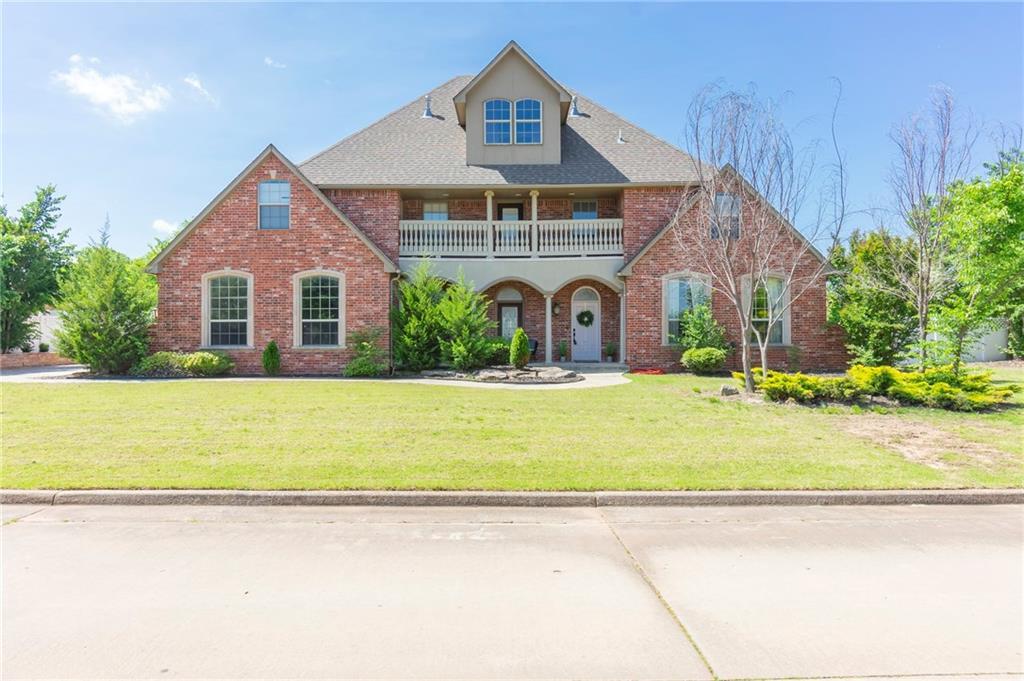 2301 Robinwood Place - Photo 1