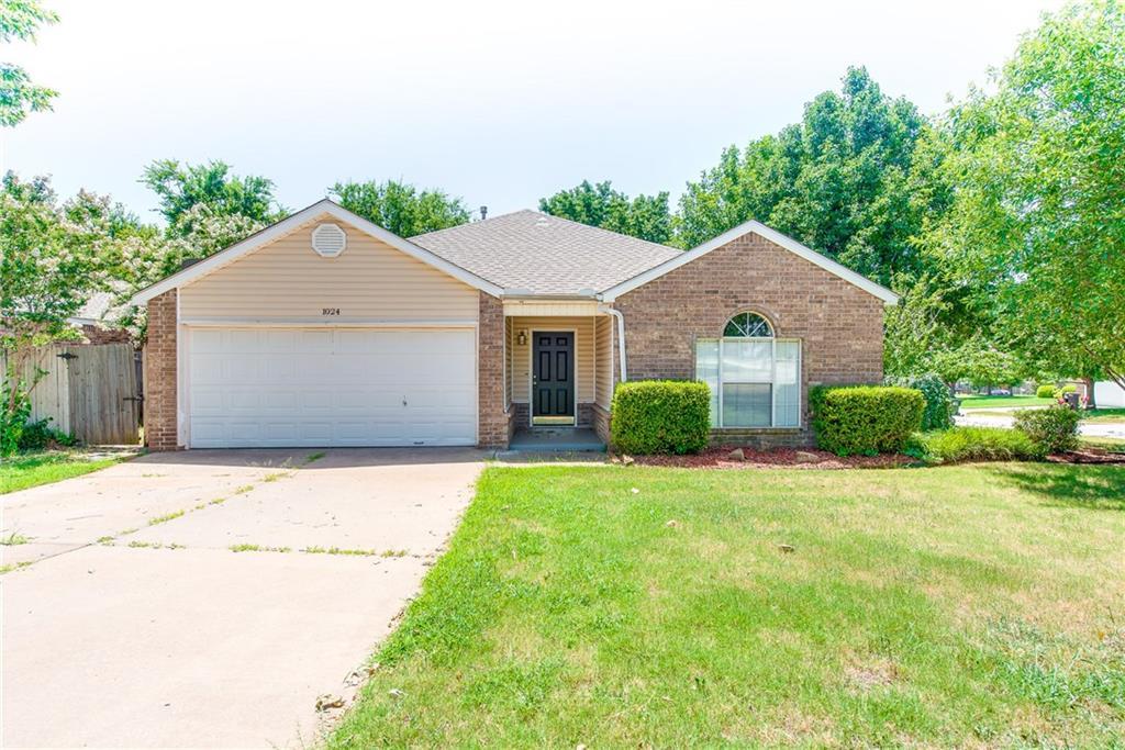 1024 Pinelake Court - Photo 1