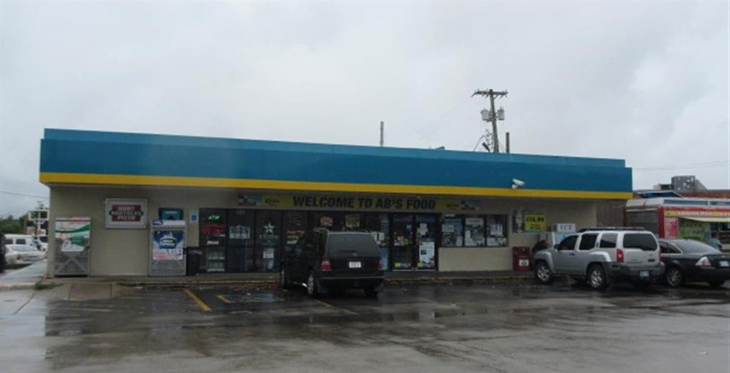 2040 10th Street - Photo 1