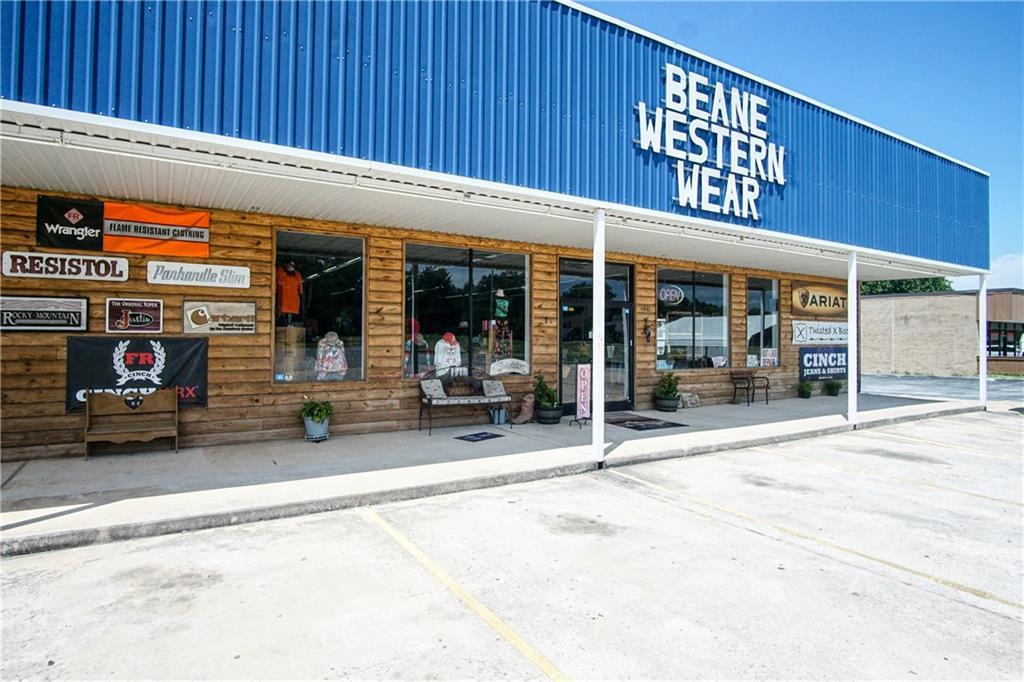 1441 Broadway Expressway - Photo 1