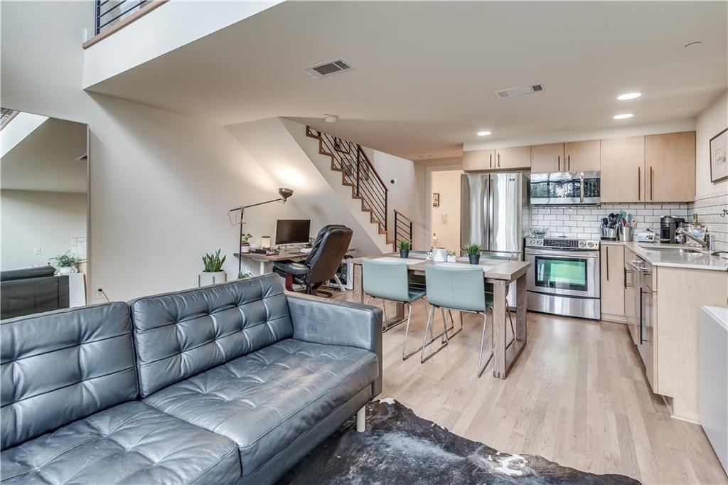 301 4th Street - Photo 1
