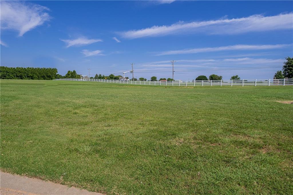 22084 Montmatre Circle - Photo 1