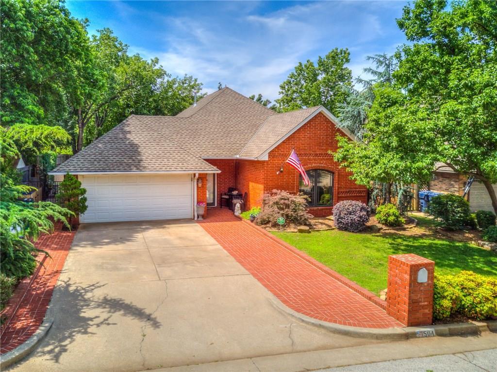 504 166th Street - Photo 1