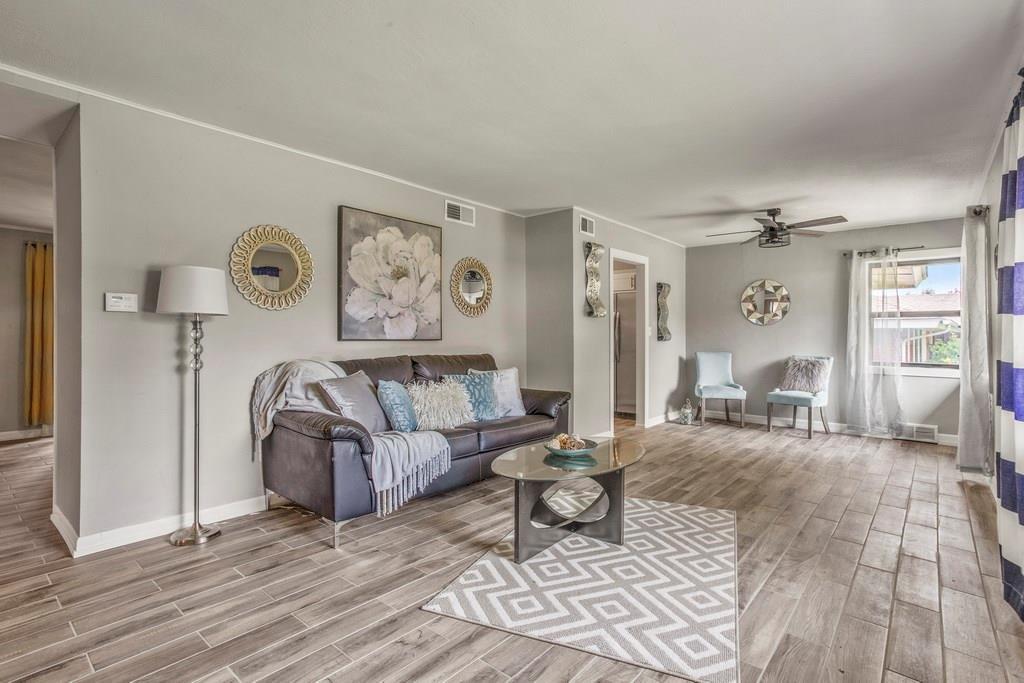 2154 Barclay Road - Photo 1