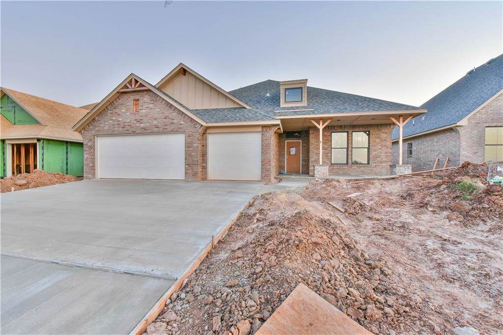 208 166th Street - Photo 1