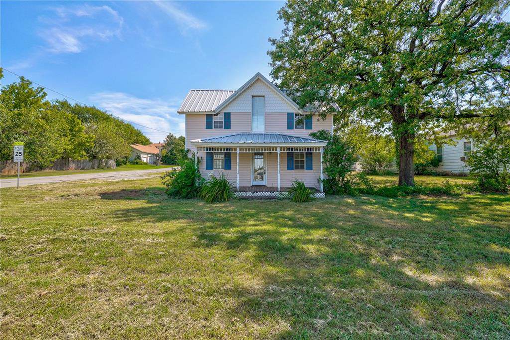 304 Ash Street - Photo 1
