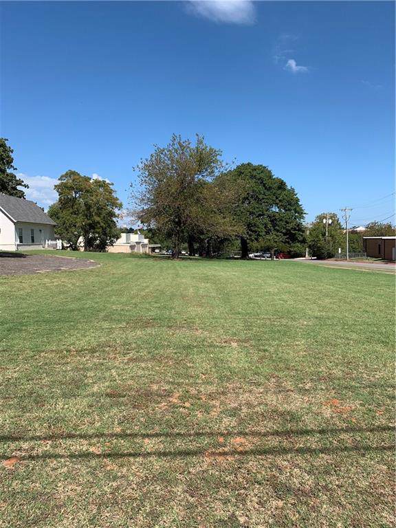 1201 9th Street - Photo 1