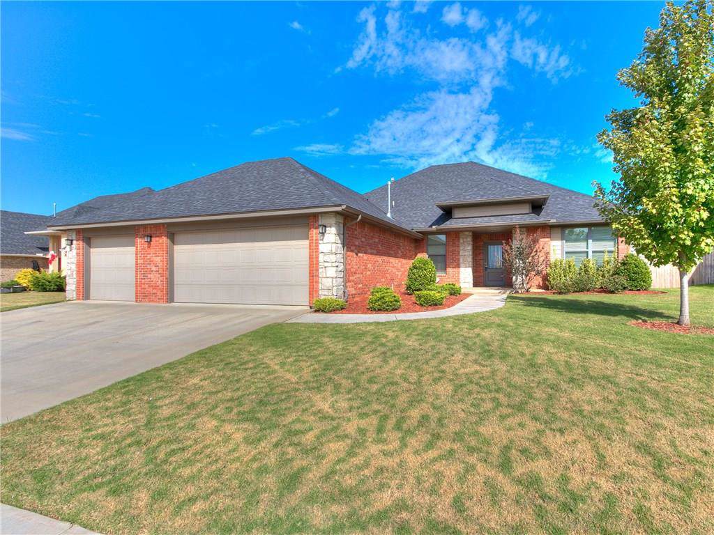 905 186th Street - Photo 1